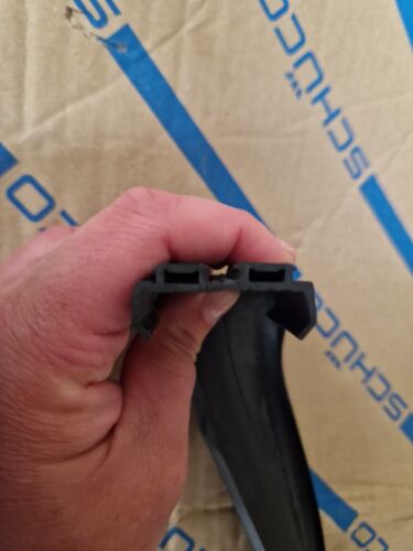 SCHÜCO 224564-Glazing Gasket for Bifold-5 metre
