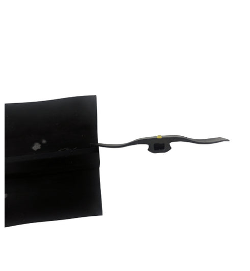 Close-up detail shot of the gasket's cross-sectional profile and texture, showing the precise dimensions and sealing surface design for architectural glazing applications.