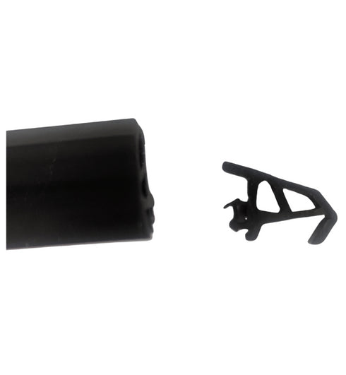 Close-up detail shot of the gasket's cross-sectional profile and texture, showing the precise dimensions and sealing surface design for architectural glazing applications