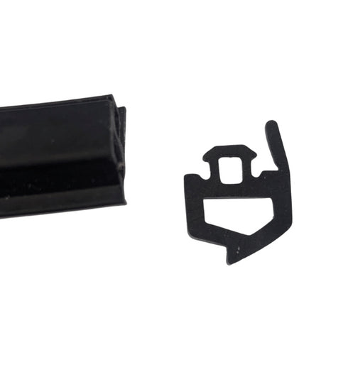 Close-up detail shot of the gasket's cross-sectional profile and texture, showing the precise dimensions and sealing surface design for architectural glazing applications